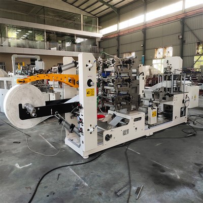 آلة صنع المناديل الأوتوماتيكية